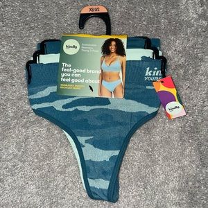 🦋Kindly 3pack Thong Panties